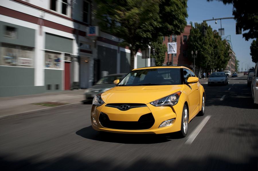 Hyundai Veloster 2011 года  (фото 169 из 184)